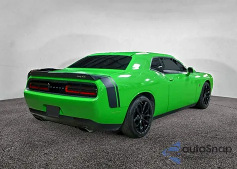 2017 Dodge Challenger R/T 392 from USA, damaged, VIN 2C3CDZFJ6HH573373